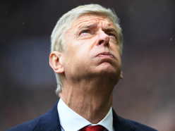 Wenger to honour Arsenal contract after snubbing 