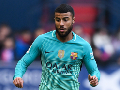 Barcelona announce Rafinha loan to Inter with option to buy