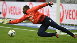 No days off for Enyeama as ex-Lille star keeps fit in quarantine