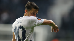 Angry Ozil kicks water bottles in anger after Fenerbahce substitution in Europa League draw