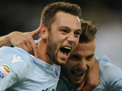 Man Utd target De Vrij free to leave Lazio this summer