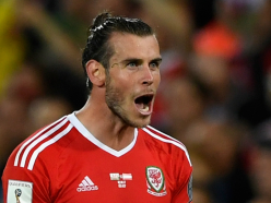 Bale should snub Man Utd to stay at Real Madrid – Giggs