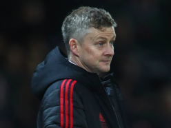 Video: Solskjaer welcomes a special guest as he takes Man United training