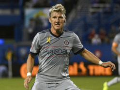 Bastian Schweinsteiger re-signs with the Chicago Fire for the 2018 season