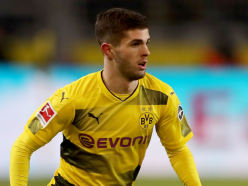 Reus urges Pulisic to stay at Borussia Dortmund for 